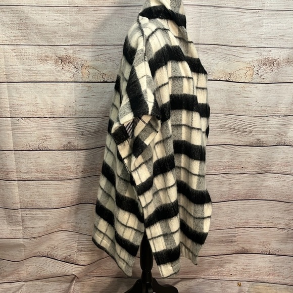 Lucky Brand Ruana Cape Loose Sleeves Buffalo Plaid Open Front Wool Blend M/L - Picture 4 of 8
